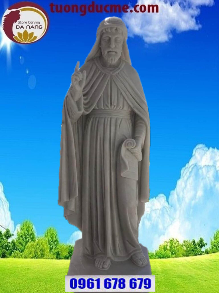 Tượng chúa bằng đá