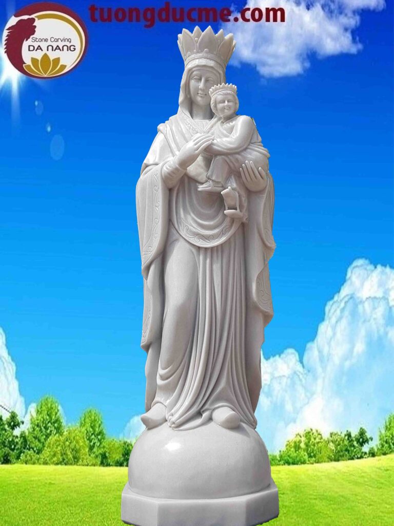 Tượng đức mẹ bằng đá