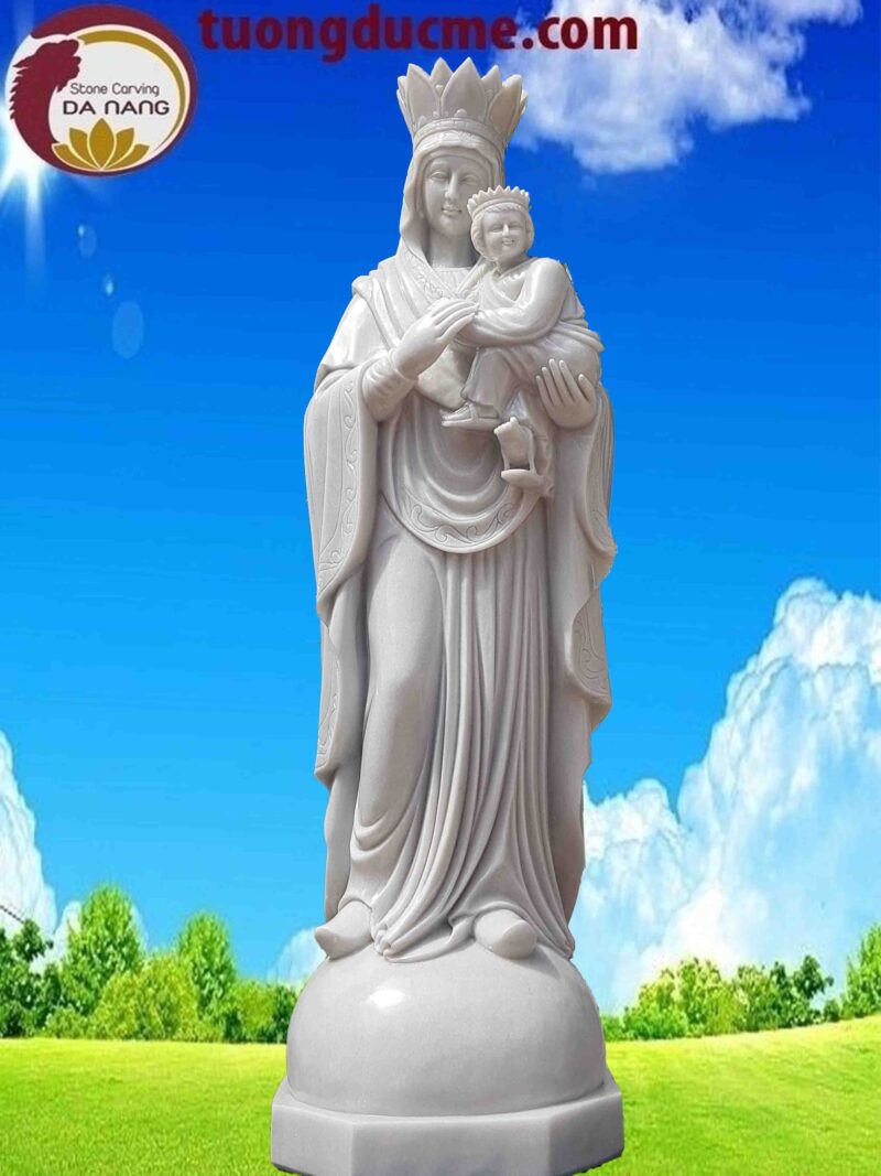 Tượng đức mẹ bằng đá