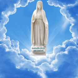 Tượng Đức Mẹ về với giáo xứ tại Nghệ An