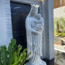 Tượng đá công giáo mang đến những ý nghĩa gì?